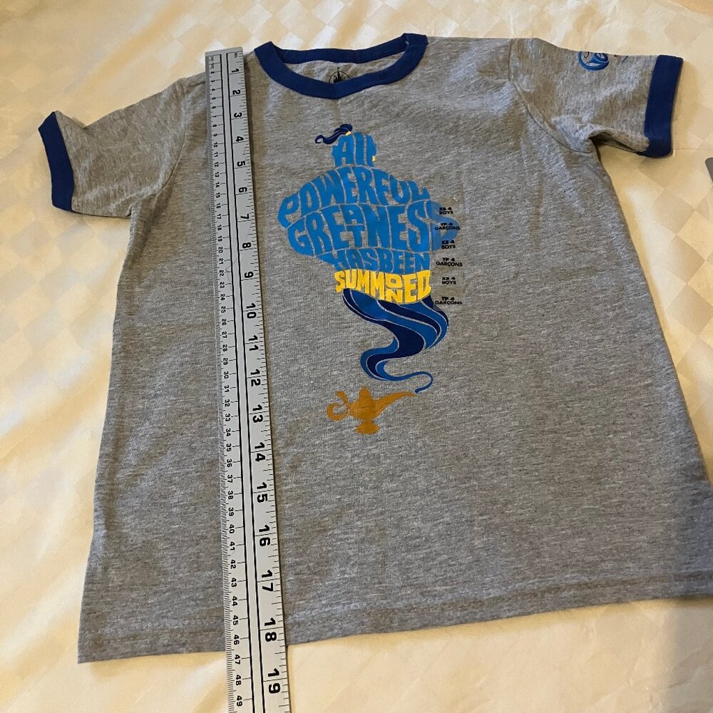 Disney Store XS (4) todler, boy T-shirt Grey with picture. - Picture 6 of 8